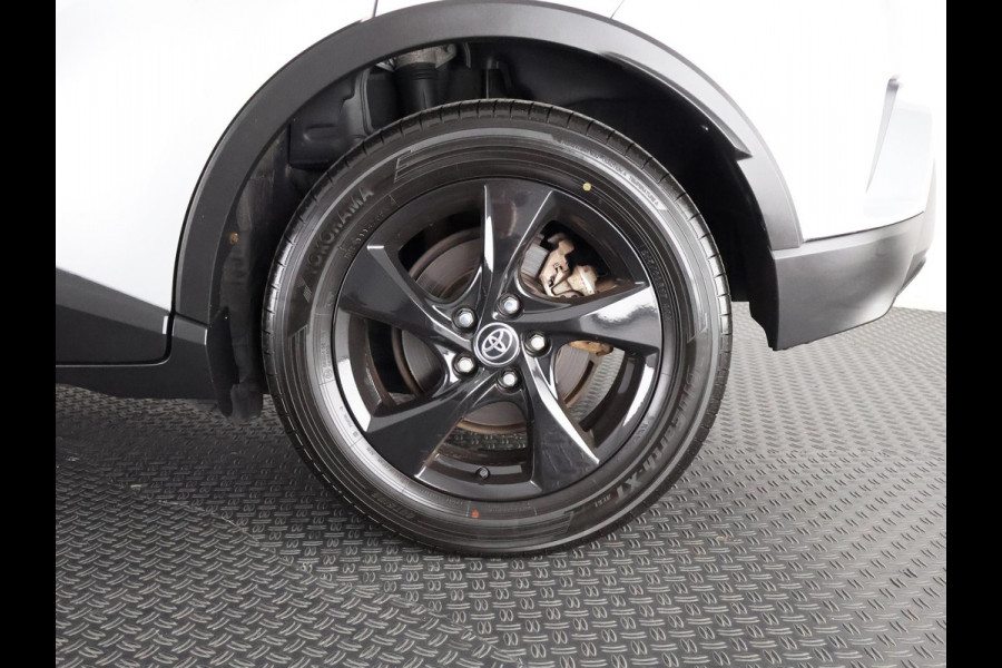 Toyota C-HR 1.8 HYBRIDE SILVERLINE BI-TONE GARANTIE TOT 2029! NAVI. BLACKLINE VELGEN.CAMERA.