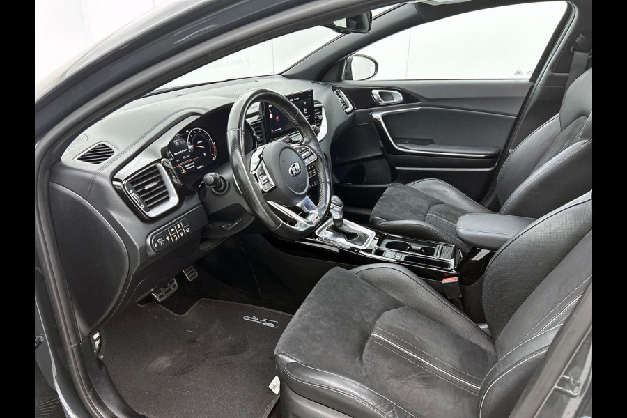 Kia ProCeed 1.4 T-GDI GT-PlusLine Panoramadak Airco ECC Leder/Alcantara Navi Carplay PDC VA + Camera JBL Full LED 18" LM Velgen