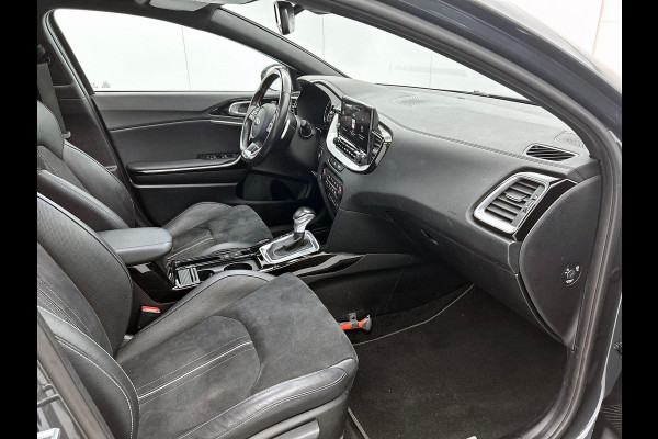 Kia ProCeed 1.4 T-GDI GT-PlusLine Panoramadak Airco ECC Leder/Alcantara Navi Carplay PDC VA + Camera JBL Full LED 18" LM Velgen