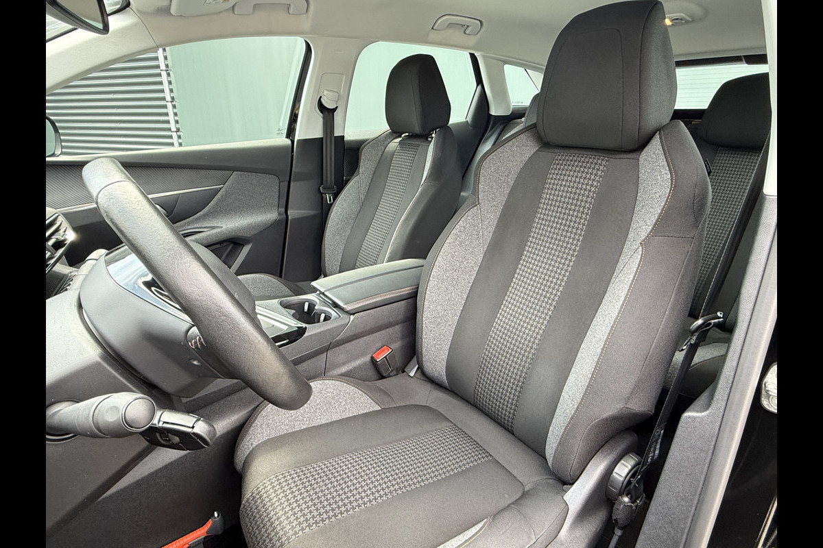 Peugeot 3008 BWJ 2020 | 1.2PT 131PK Executive | CAMERA A | CLIMA | NAVI | PDC | CARPLAY | CRUISE |
