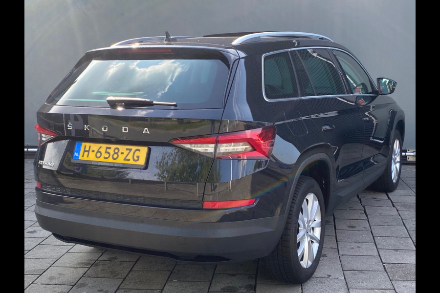 Škoda Kodiaq BWJ 2020 | 1.5TSI 150PK Bus Ed | PANO | SPORTSTOELEN | LEDER/STOF | CLIMA | CARPLAY | CAMERA A | NAVI