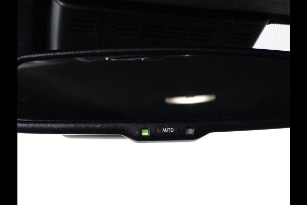 Toyota Yaris Cross 1.5 Hybrid 130 Dynamic Luxury | Stuur- & Stoelverwarming | Apple Carplay & AndroidAUTO | Navigatie |