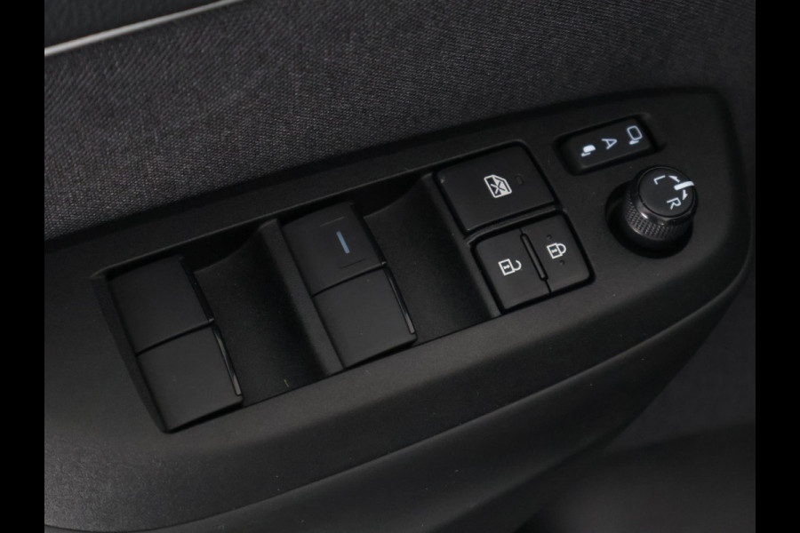 Toyota Yaris Cross 1.5 Hybrid 130 Dynamic Luxury | Stuur- & Stoelverwarming | Apple Carplay & AndroidAUTO | Navigatie |