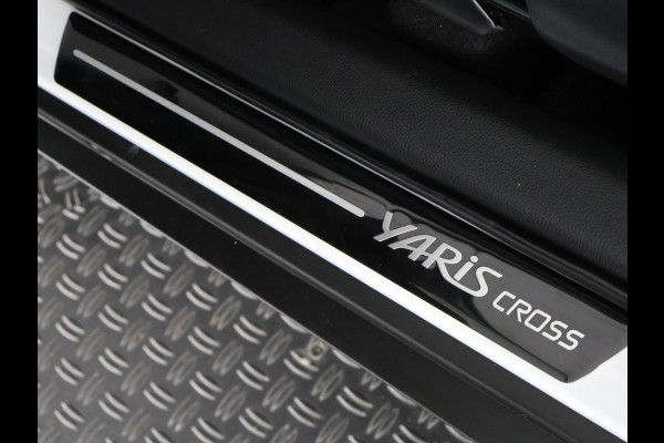 Toyota Yaris Cross 1.5 Hybrid 130 Dynamic Luxury | Stuur- & Stoelverwarming | Apple Carplay & AndroidAUTO | Navigatie |