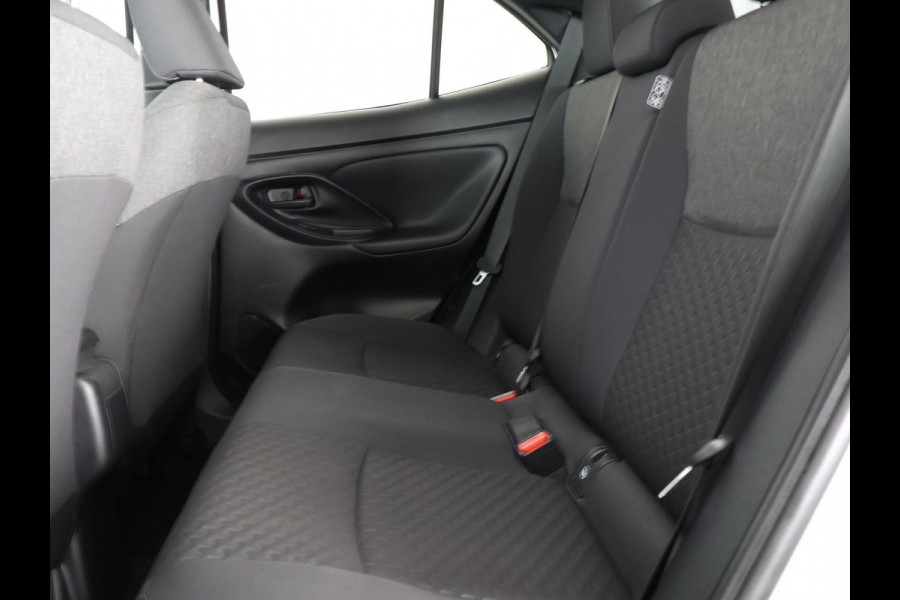 Toyota Yaris Cross 1.5 Hybrid 130 Dynamic Luxury | Stuur- & Stoelverwarming | Apple Carplay & AndroidAUTO | Navigatie |