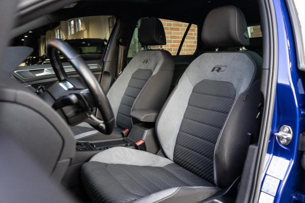 Volkswagen Golf 1.5 TSI Highline R-Line Pano / Camera / Apple