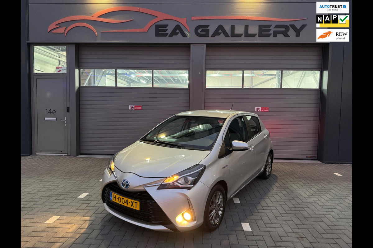 Toyota Yaris 1.5 Hybrid Active Full Option Automaat