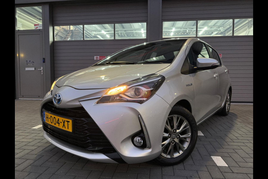 Toyota Yaris 1.5 Hybrid Active Full Option Automaat