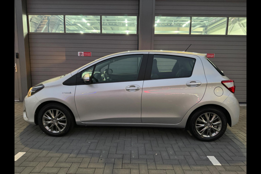 Toyota Yaris 1.5 Hybrid Active Full Option Automaat