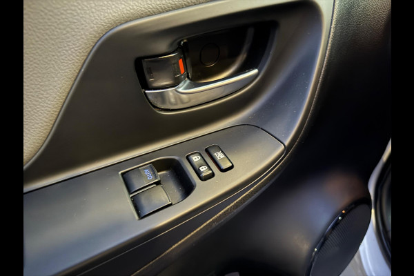 Toyota Yaris 1.5 Hybrid Active Full Option Automaat