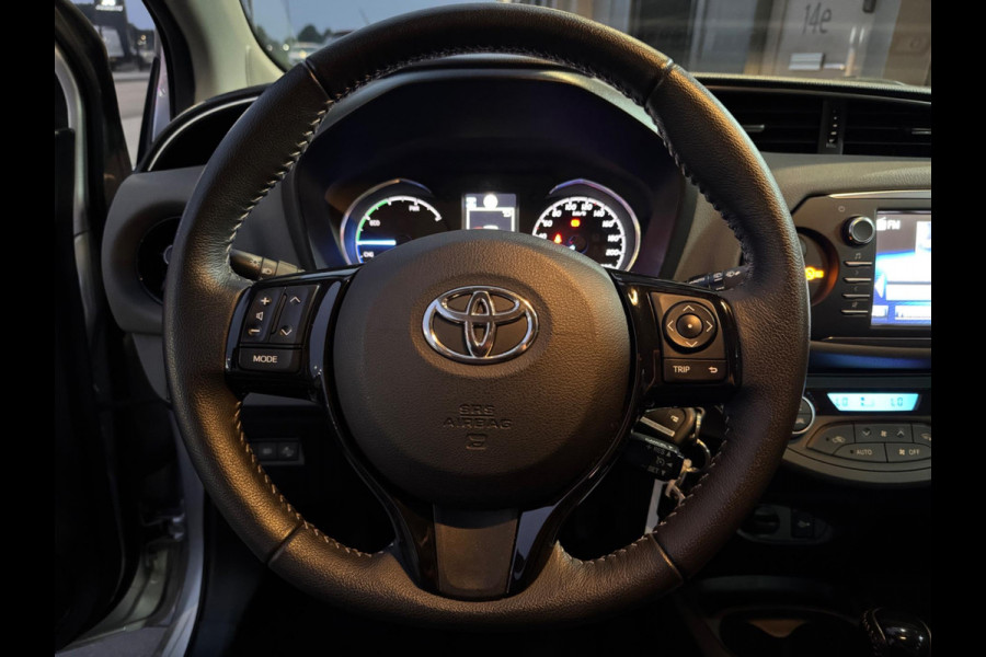 Toyota Yaris 1.5 Hybrid Active Full Option Automaat