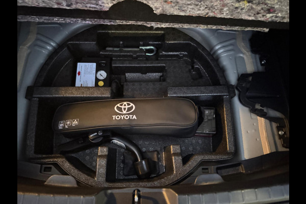 Toyota Yaris 1.5 Hybrid Active Full Option Automaat
