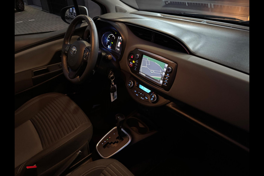 Toyota Yaris 1.5 Hybrid Active Full Option Automaat