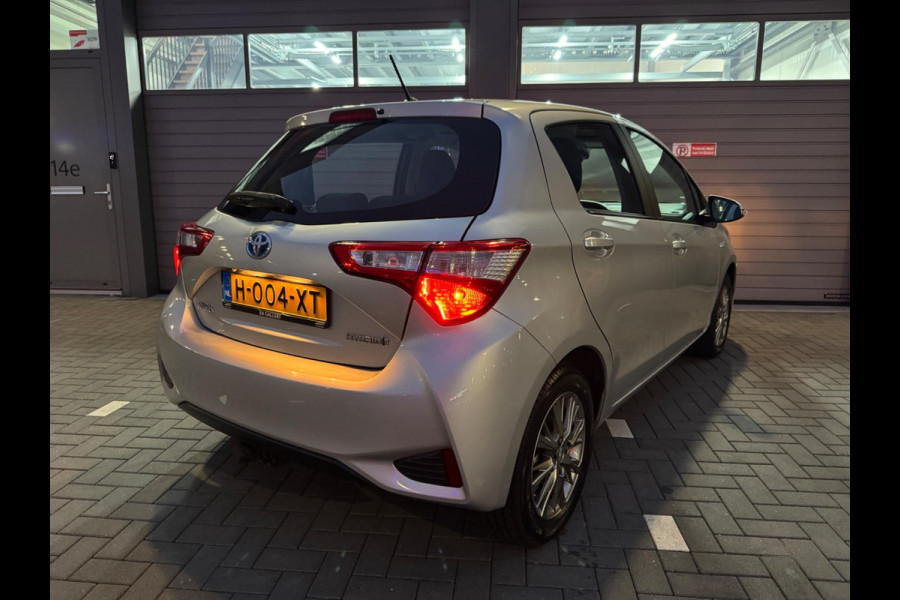 Toyota Yaris 1.5 Hybrid Active Full Option Automaat