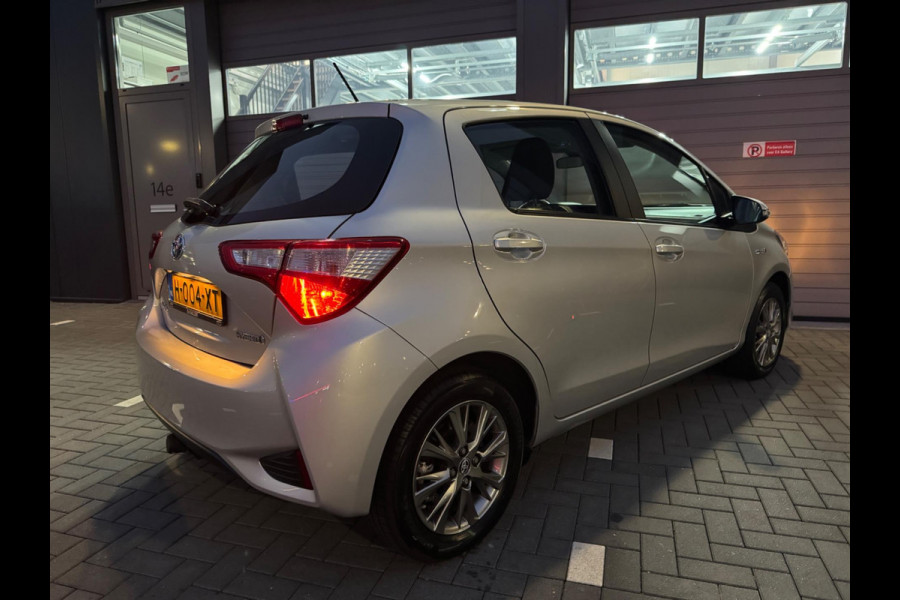 Toyota Yaris 1.5 Hybrid Active Full Option Automaat