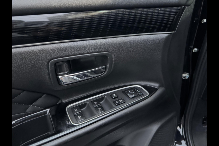Mitsubishi Outlander 2.4 PHEV S-Edition Black BOMVOL