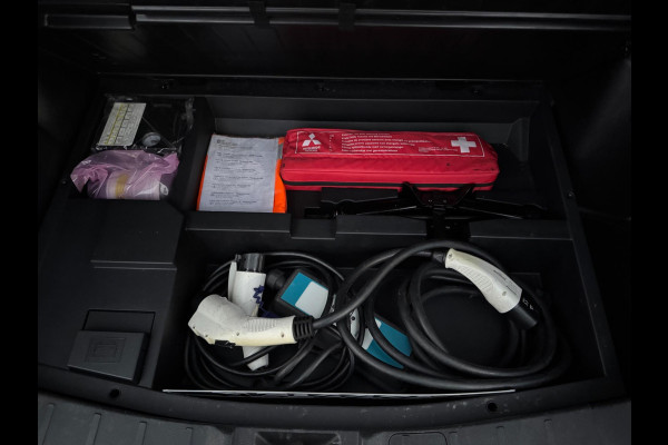 Mitsubishi Outlander 2.4 PHEV S-Edition Black BOMVOL