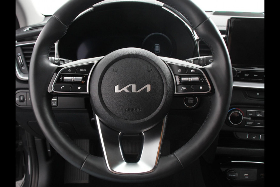 Kia Ceed Sportswagon 1.6 GDI PHEV DynamicLine | Navigatie | Camera | Climate Control | Cruise control adaptive | Lane assist | Lichtmetalen Velgen | Stoelverwarming