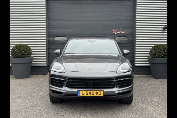 Porsche Cayenne 2.9 S 441 PK | Sport Chrono | Panoramadak | Camera | 22 Inch Lichtmetalen Velgen | Sport Uitlaat |