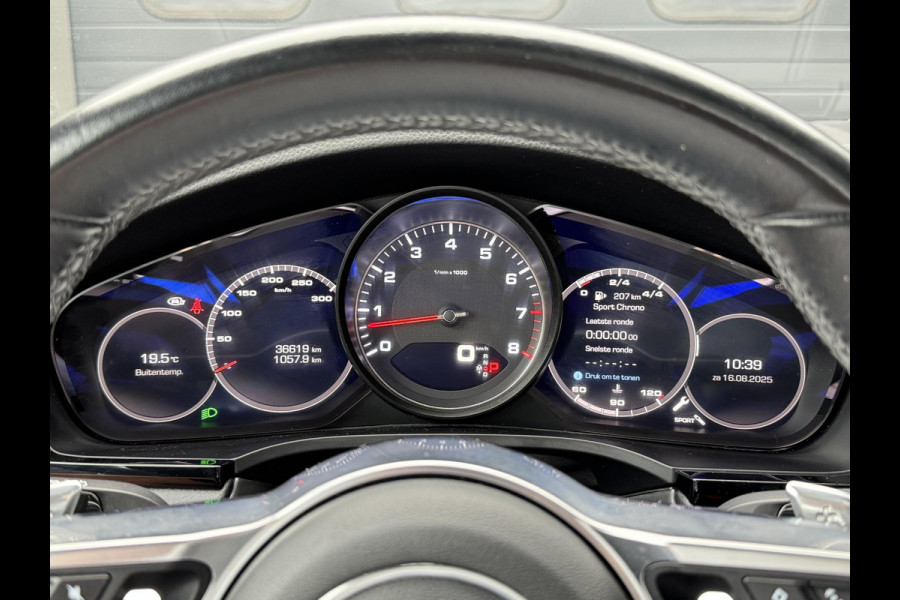 Porsche Cayenne 2.9 S 441 PK | Sport Chrono | Panoramadak | Camera | 22 Inch Lichtmetalen Velgen | Sport Uitlaat |