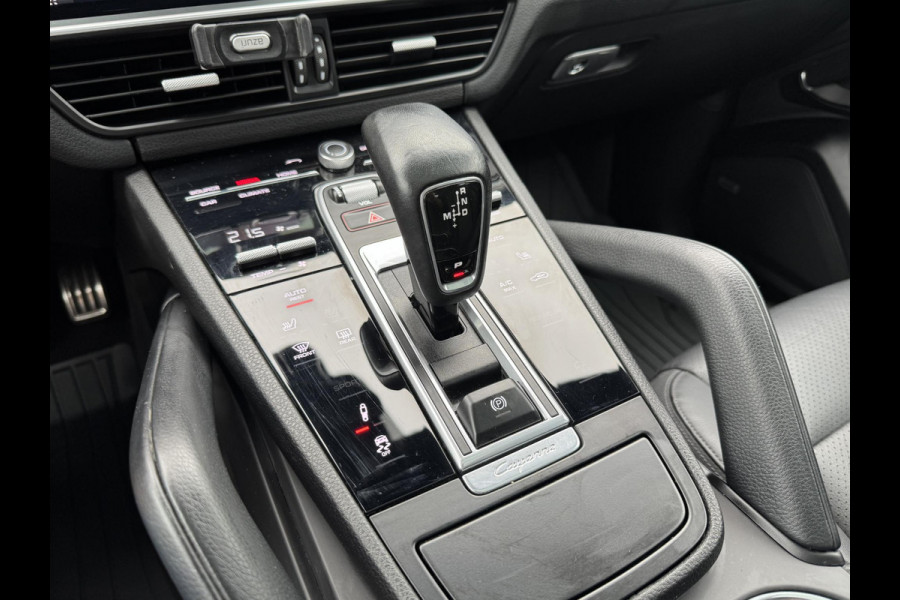 Porsche Cayenne 2.9 S 441 PK | Sport Chrono | Panoramadak | Camera | 22 Inch Lichtmetalen Velgen | Sport Uitlaat |