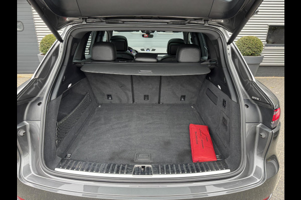 Porsche Cayenne 2.9 S 441 PK | Sport Chrono | Panoramadak | Camera | 22 Inch Lichtmetalen Velgen | Sport Uitlaat |