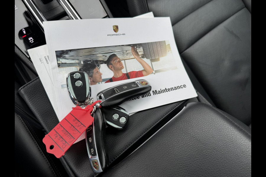 Porsche Cayenne 2.9 S 441 PK | Sport Chrono | Panoramadak | Camera | 22 Inch Lichtmetalen Velgen | Sport Uitlaat |