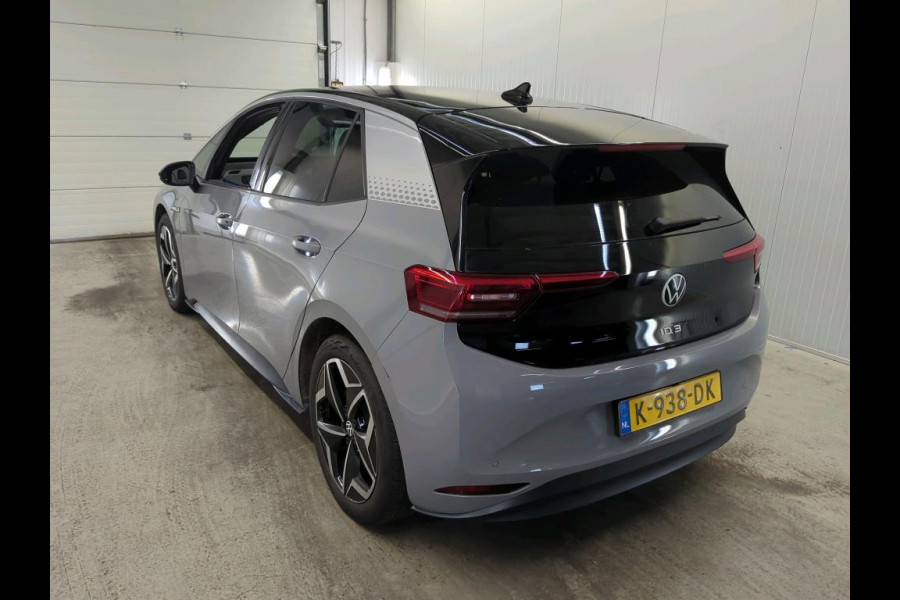 Volkswagen ID.3 First Plus 58 kWh Airco ECC Navi Carplay Adaptive Cruise control 18" LM Velgen Full LED Stoelverwarming PDC VA + Camera