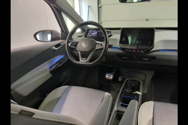 Volkswagen ID.3 First Plus 58 kWh Airco ECC Navi Carplay Adaptive Cruise control 18" LM Velgen Full LED Stoelverwarming PDC VA + Camera
