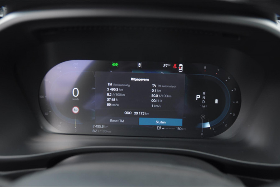 Volvo XC40 B4 211PK Automaat Ultimate Dark / Adaptive cruise control / Elektrische stoelen / Harman Kardon audio / Pilot assist / BLIS / Stoel en stuur verwarming / Elektrische achterklep / Parkeersensoren met 360 camera / Google infotainment