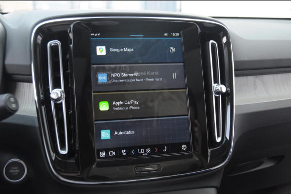 Volvo XC40 B4 211PK Automaat Ultimate Dark / Adaptive cruise control / Elektrische stoelen / Harman Kardon audio / Pilot assist / BLIS / Stoel en stuur verwarming / Elektrische achterklep / Parkeersensoren met 360 camera / Google infotainment