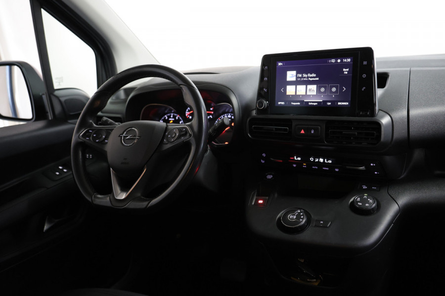 Opel Combo 1.5 Turbo Innovation 7 ZITTER THAAK 360 Camera Side Assist Lane assist Clima Carplay '22