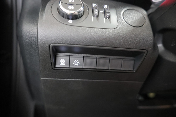 Opel Combo 1.5 Turbo Innovation 7 ZITTER THAAK 360 Camera Side Assist Lane assist Clima Carplay '22
