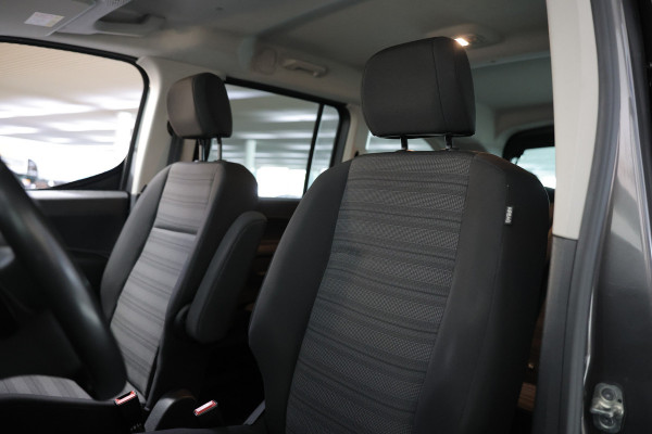 Opel Combo 1.5 Turbo Innovation 7 ZITTER THAAK 360 Camera Side Assist Lane assist Clima Carplay '22