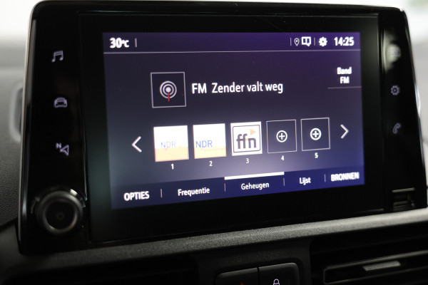 Opel Combo 1.5 Turbo Innovation 7 ZITTER THAAK 360 Camera Side Assist Lane assist Clima Carplay '22