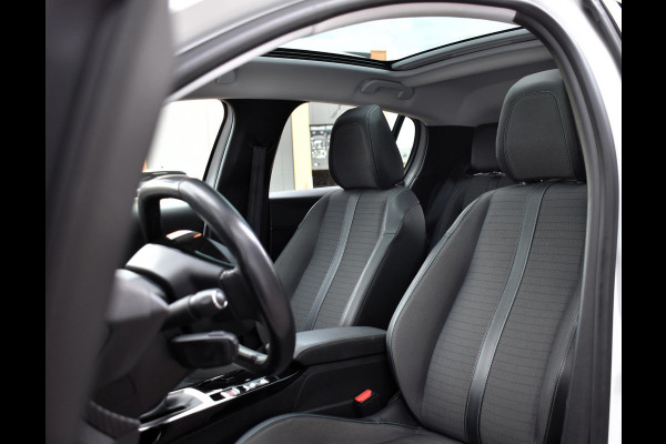 Peugeot 208 1.2 PureTech 100 PK Allure | Trekhaak | Carplay | Panodak | Incl. garantie