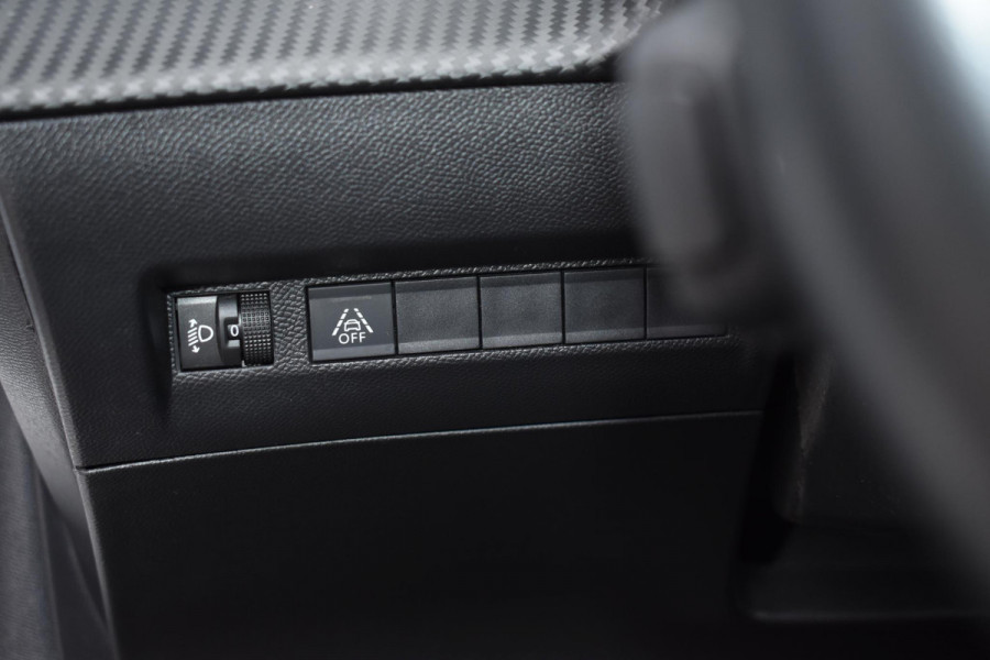 Peugeot 208 1.2 PureTech 100 PK Allure | Trekhaak | Carplay | Panodak | Incl. garantie