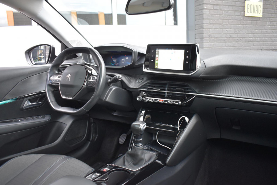 Peugeot 208 1.2 PureTech 100 PK Allure | Trekhaak | Carplay | Panodak | Incl. garantie