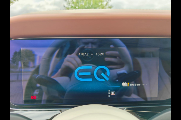 Mercedes-Benz E-Klasse 300 e AMG Line Full Options