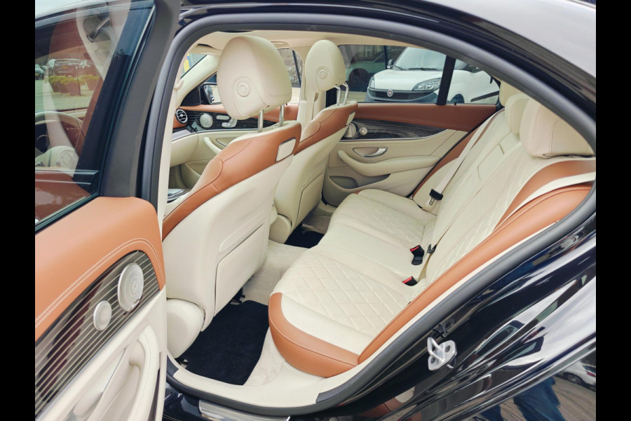 Mercedes-Benz E-Klasse 300 e AMG Line Full Options
