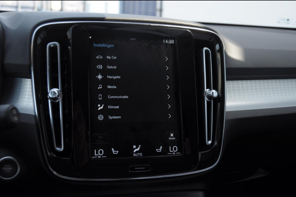 Volvo XC40 T4 211PK Automaat Recharge Inscription Expression / Lederen Bekleding / Cruise control / Elektrische achterklep / Parkeersensoren met camera / Apple carplay /