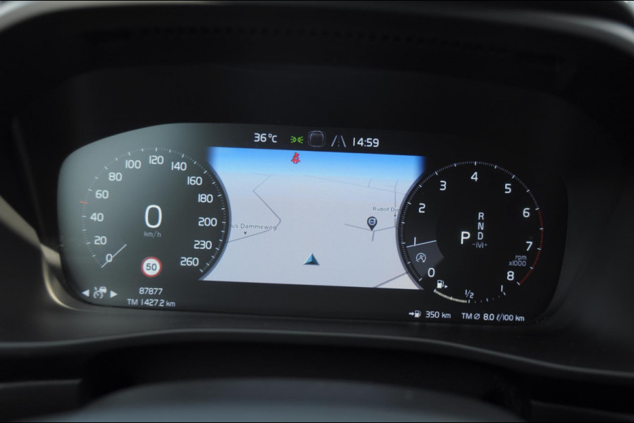 Volvo XC40 T4 190PK Automaat Inscription / Trekhaak / Adaptieve cruise control / BLIS / Stoel - Stuurwielverwarming / On Call / Parkeersensoren met 360 camera