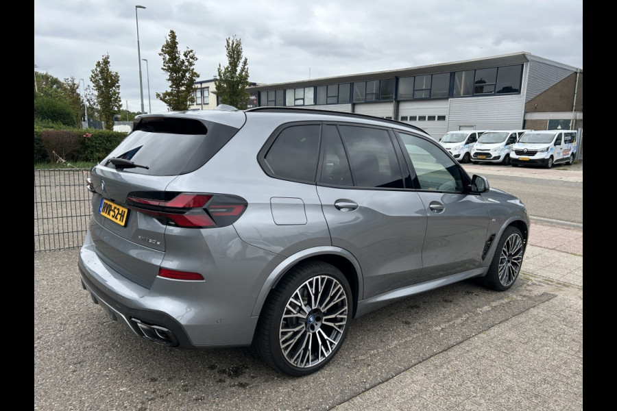BMW X5 xDrive50e M-Sport 22'' Panodak Headup Harman Kardon