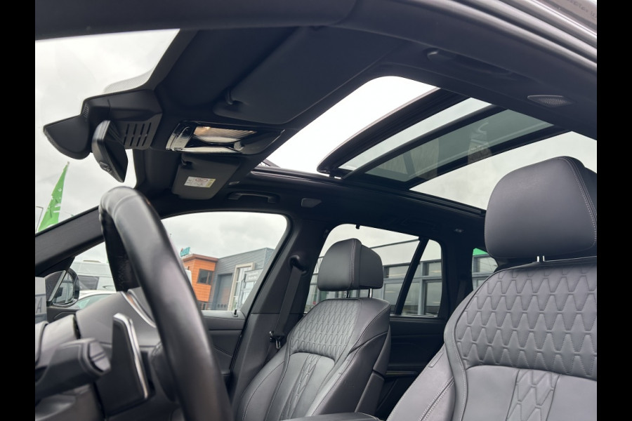 BMW X5 xDrive50e M-Sport 22'' Panodak Headup Harman Kardon