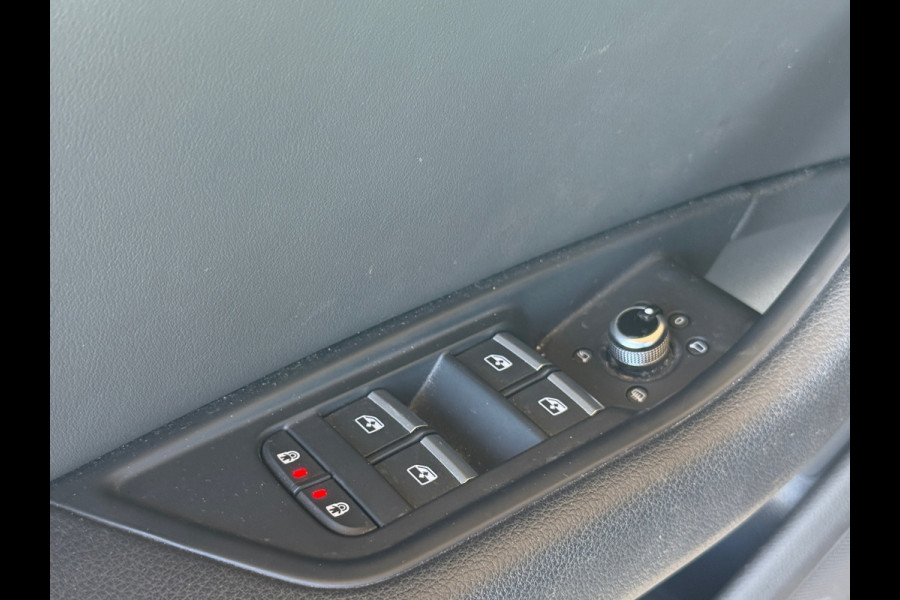 Audi A5 Sportback 40 TFSI 190pk S Line Pano| Matrix-led|Sportstoelen|Dealer Onderhouden