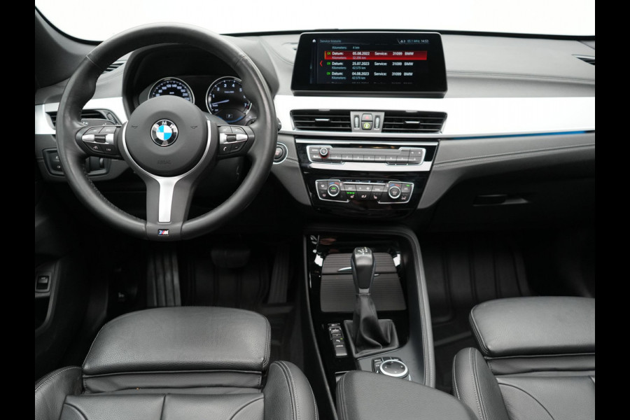 BMW X1 xDrive25e High Executive Plug In Hybrid 220pk Dealer O.H PHEV | Panodak | Adaptive Cruise | Lederen Sportstoelen Memory | Apple Carplay | Camera | 19"L.M | Head Up | Harman Kardon |