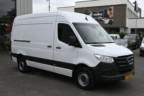 Mercedes-Benz Sprinter 315 CDI L2H2 3500 kg Trekhaak, MBUX navigatie en camera, Standkachel