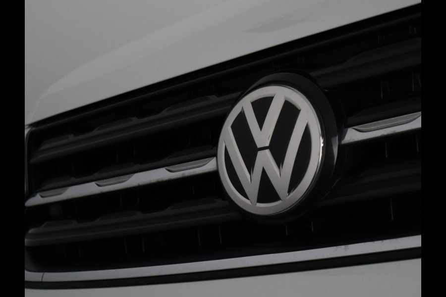 Volkswagen T-Cross 1.0 TSI Style Two-Tone Automaat | 1e eigenaar | Navigatie | Stoelverwarming | Camera |