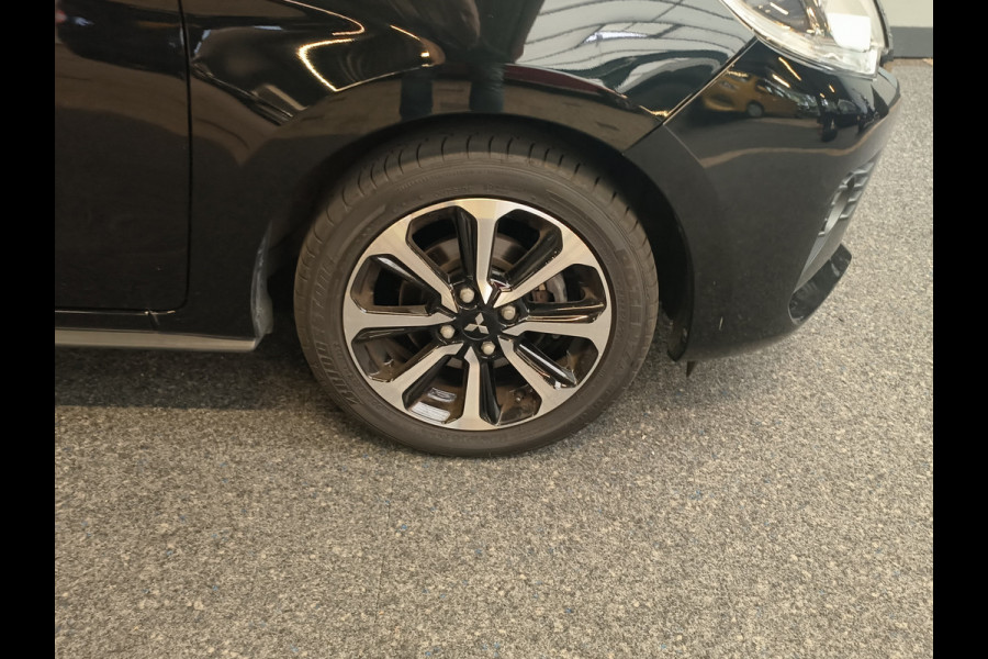 Mitsubishi Space Star 1.2 Instyle AUTOMAAT uit 2022 Rijklaar + 12 maanden Bovag-garantie Henk Jongen Auto's in Helmond,  al 50 jaar service zoals 't hoort!