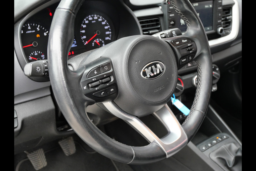 Kia Stonic 1.2 DESIGN EDITION | CRUISE | AIRCO | CARPLAY | 4-CILINDER | STUUR + STOEL VERW!!